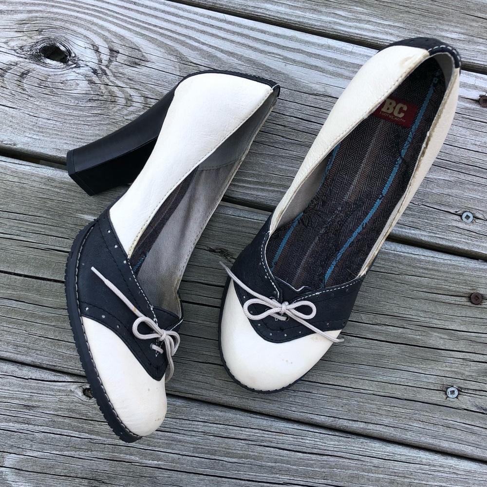 BC Footwear Bees Knees Saddle Shoe Pumps